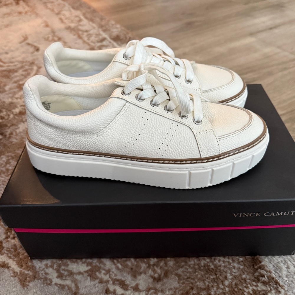 Vince Camuto Women’s Rezelli Platform Sneakers